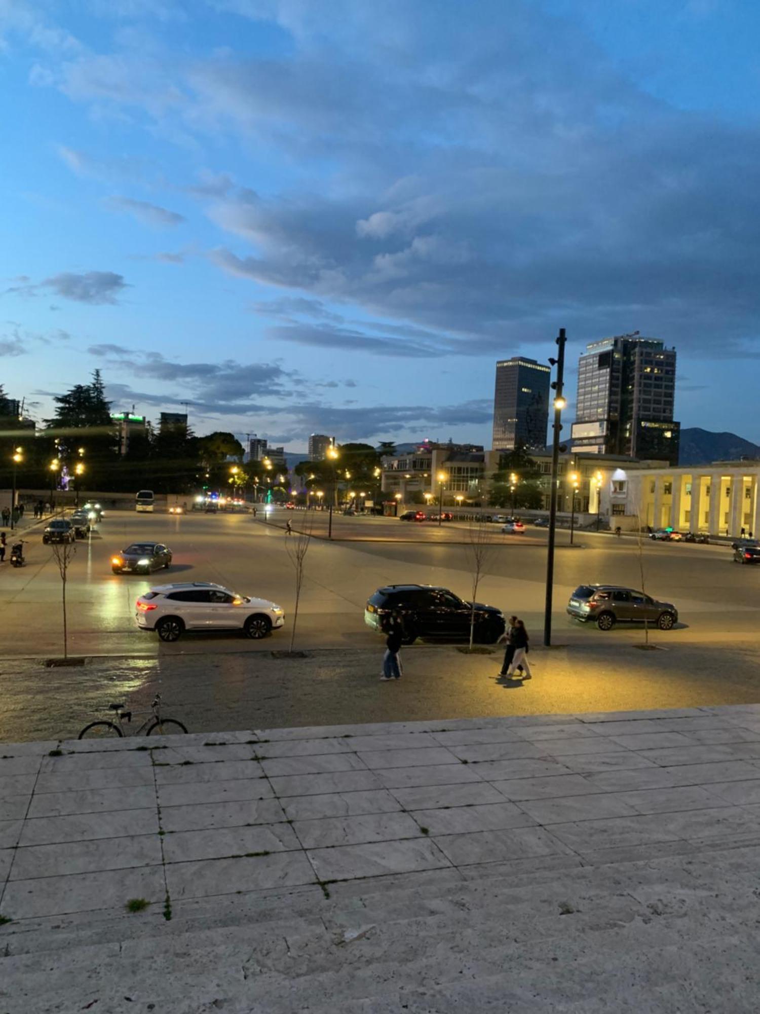 Perla Apartment Tirana Eksteriør billede